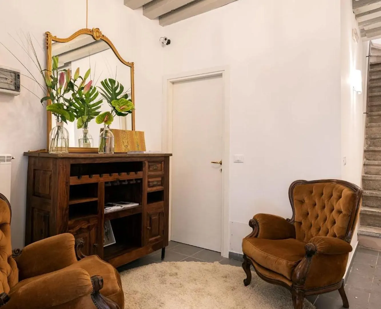 Venice Ivory Room 0*,
